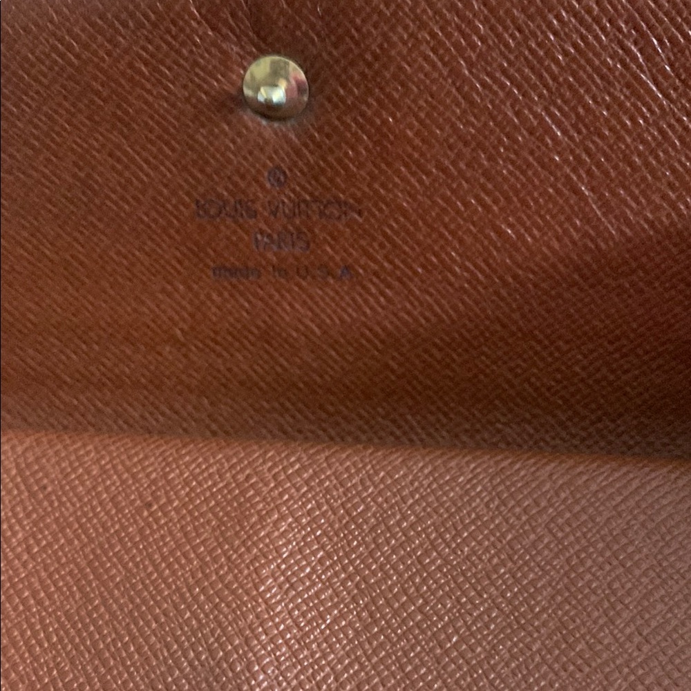 Authentic Vintage Louis Vuitton Brown Monogram Wallet - Picture 2 of 12